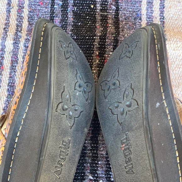 Alegria Clogs - Picture 4 of 5
